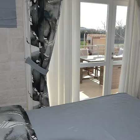 Dimora Porto Contessa Guest house