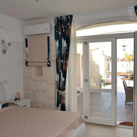 Dimora Porto Contessa Guest house 2*